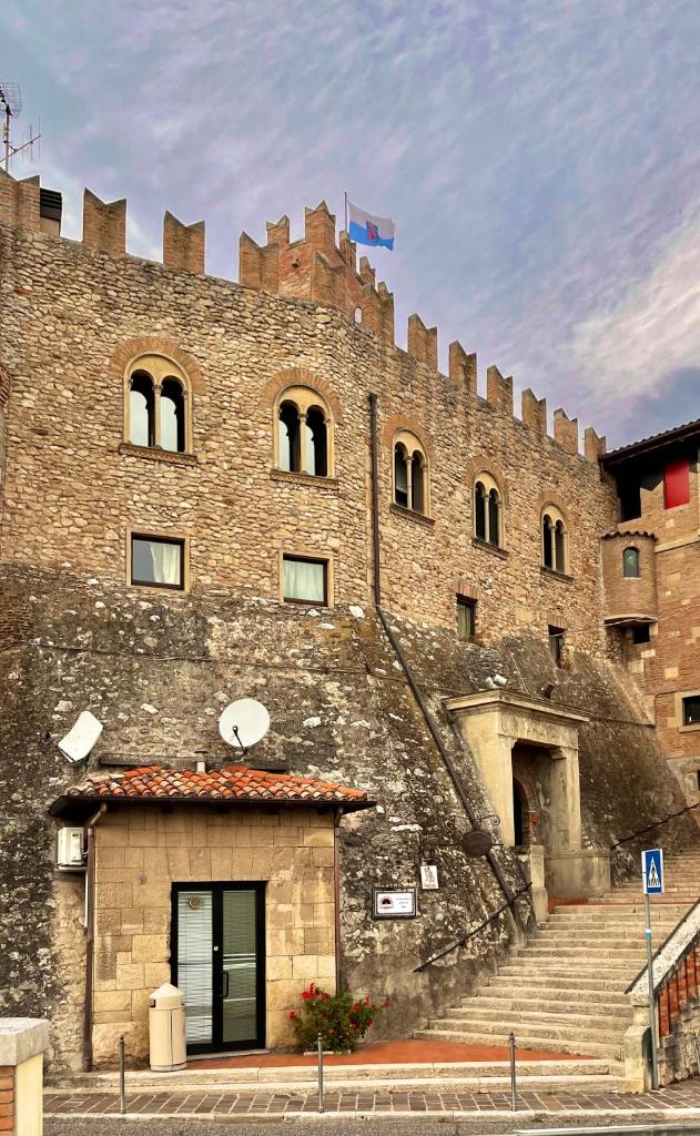 Serravalle Castle Apartment photo 1