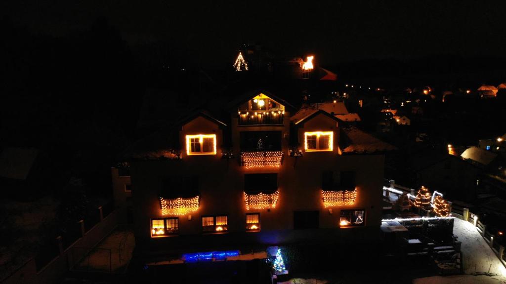 MAXOVO KRÁLOVSTVÍ photo 1