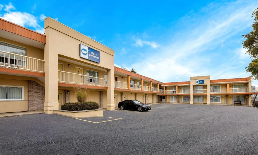 Best Western Voyageur Place Hotel photo 1