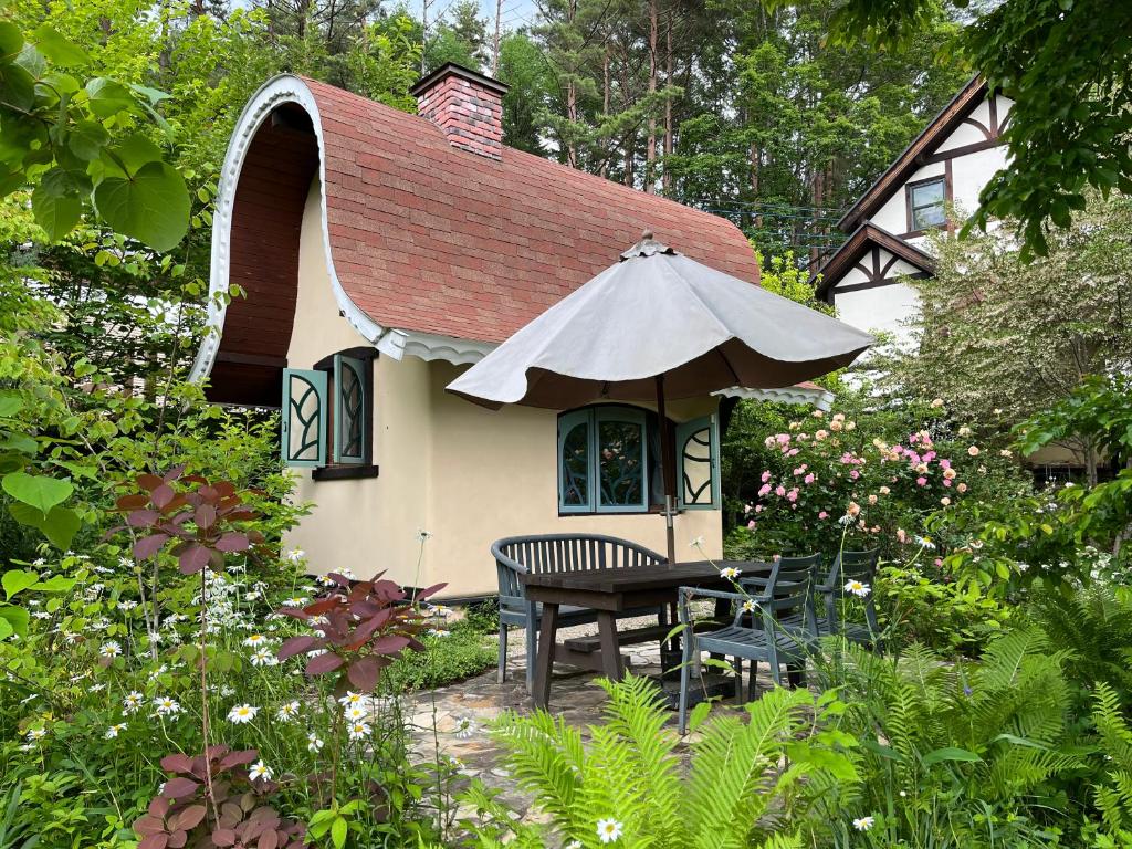 Garden Shed R photo 1