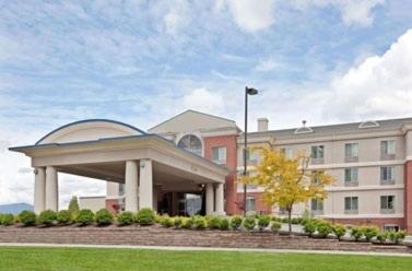 Triple Play Resort Hotel & Suites image