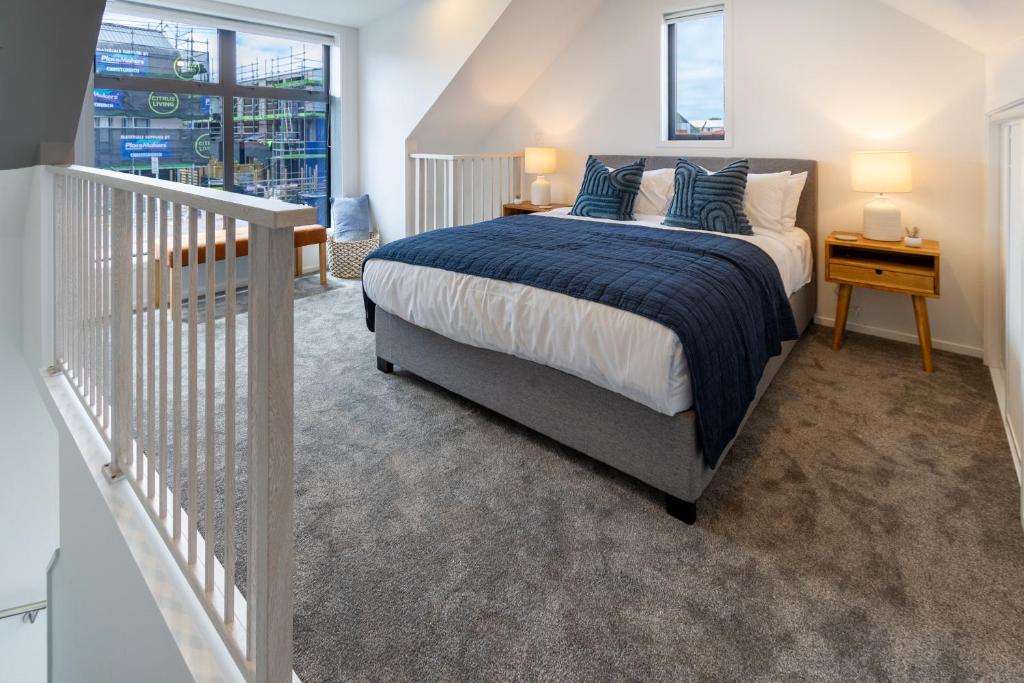 Modern, Convenient, Central: 1 bedroom loft