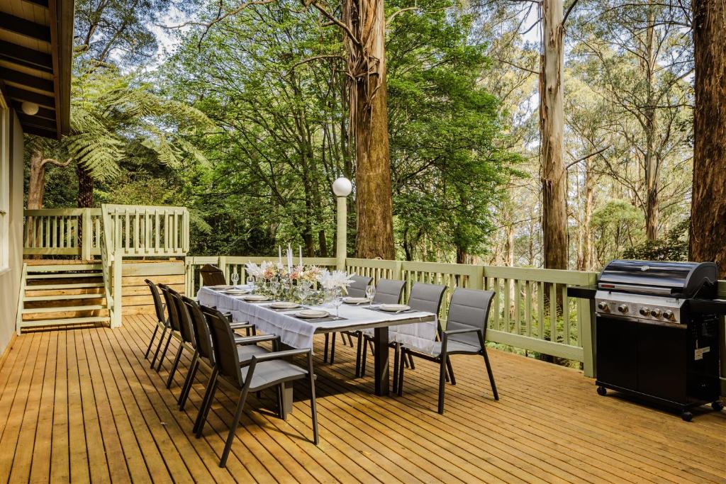 Modern Seednest Treehouse, Forest & Mountain View photo 1