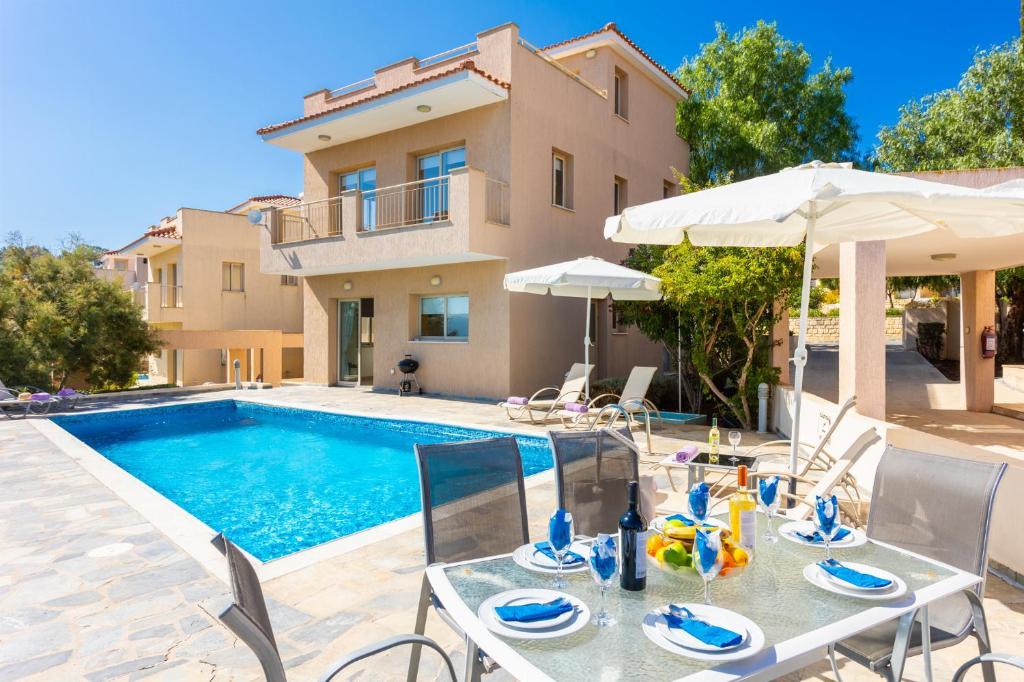 Villa Panorama Tria photo 2