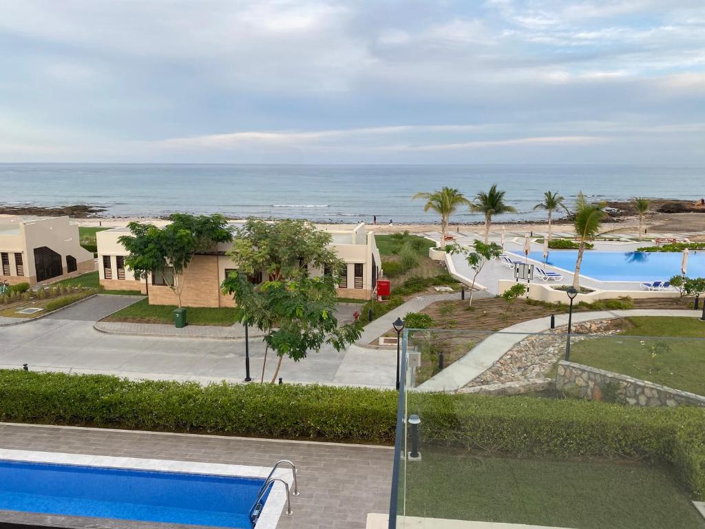 Beach front 2-bedroom villa Privat pool photo 4