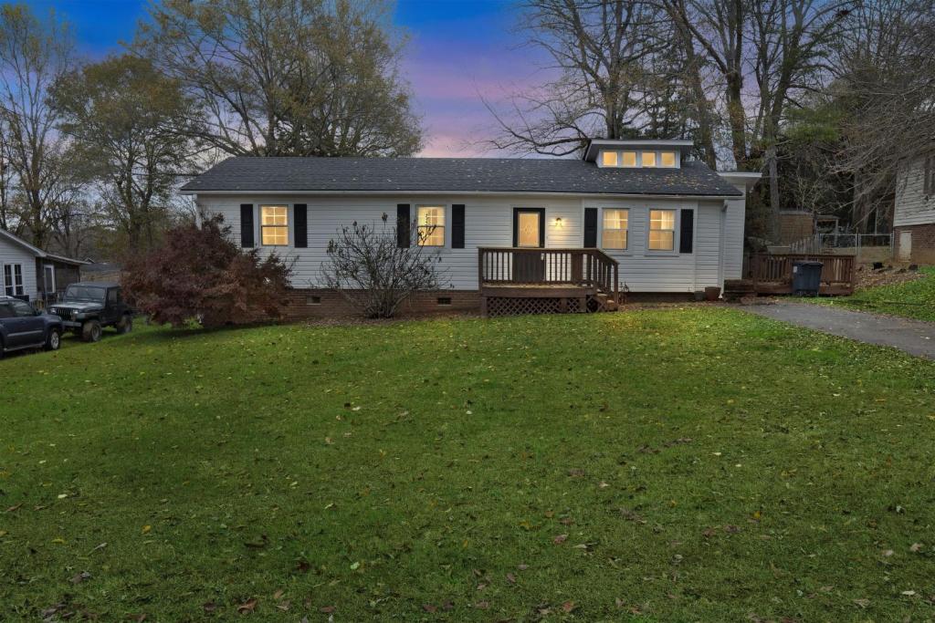 Southern Comfort Retreat in Travelers Rest home