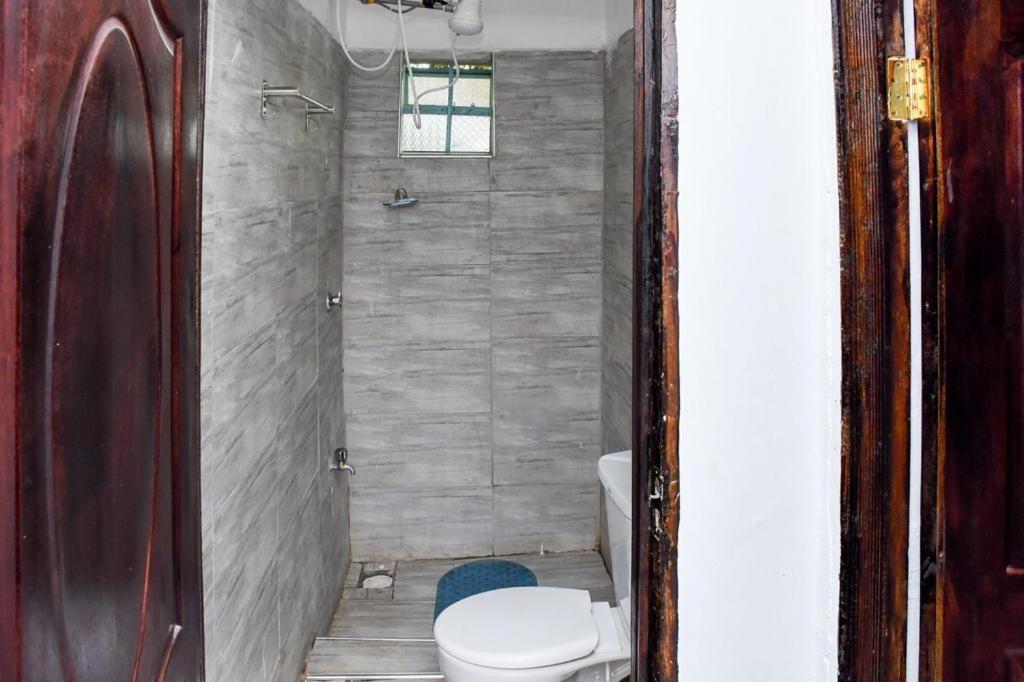 Davis Homes photo 1