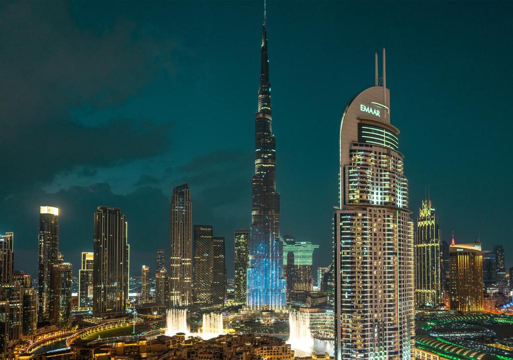 BURJ ROYALE - Luxury 2 bedroom apartment with full burj Khalifa & fountain view- DELUXE photo 1