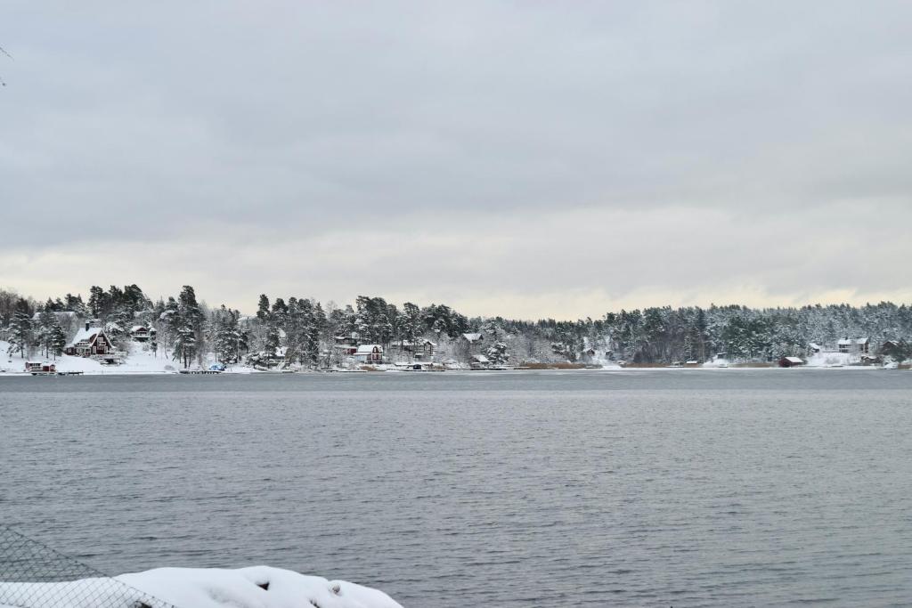Sjöstuga/gästhus i skärgården. photo 3