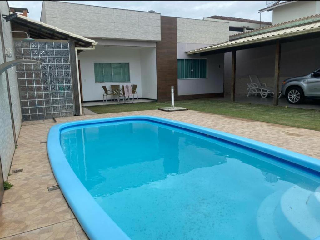 LINDA CASA 05 QUARTOS COM PISCINA E CHURRASQUEIRA