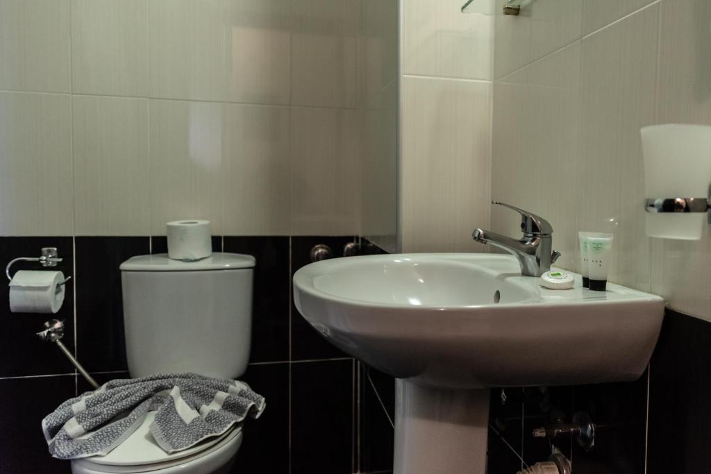 Hotel Matina photo 2