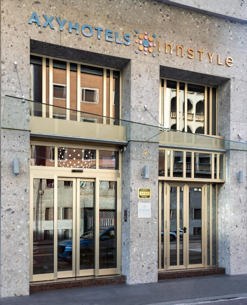 AXYHOTELS InnStyle Milano - Tap to explore photos