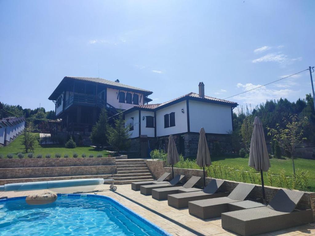 Vila Toplika