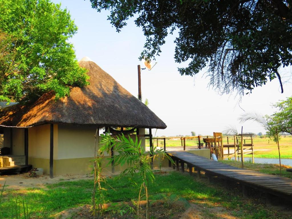 Zambezi King Fisher Lodge photo 3