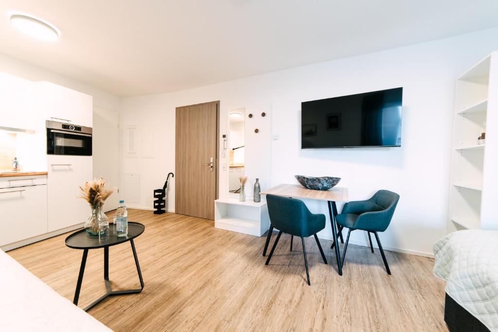 ZENtrahome - Zentral Outlet Business SmartTV Balkon photo 4