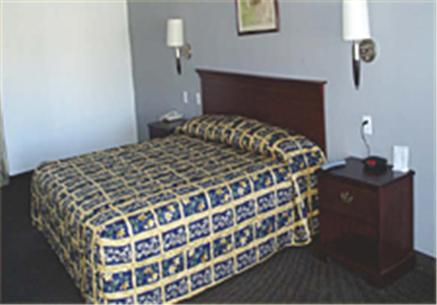 Texas Inn and Suites at La Joya - Tap to explore photos