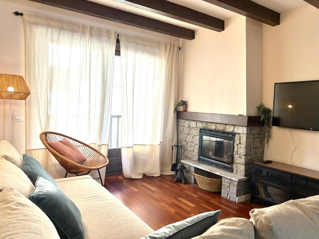 Apartament encantador i cèntric amb llar de foc by RURAL D'ÀNEU