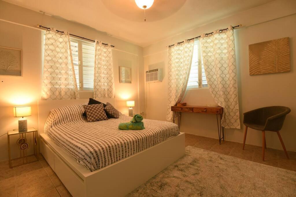 One Bedroom Apartment, Private pool, huge yard