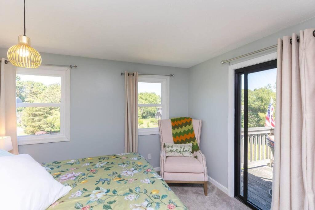 White Horse Cozy House -8 min walk to the beach! photo 2