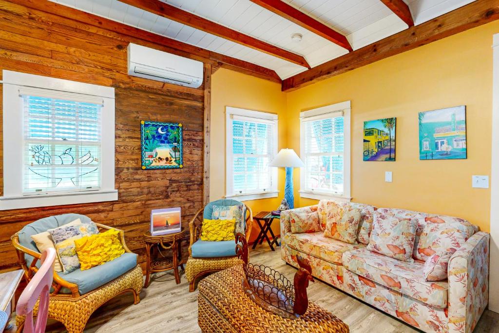 Bahama House photo 2