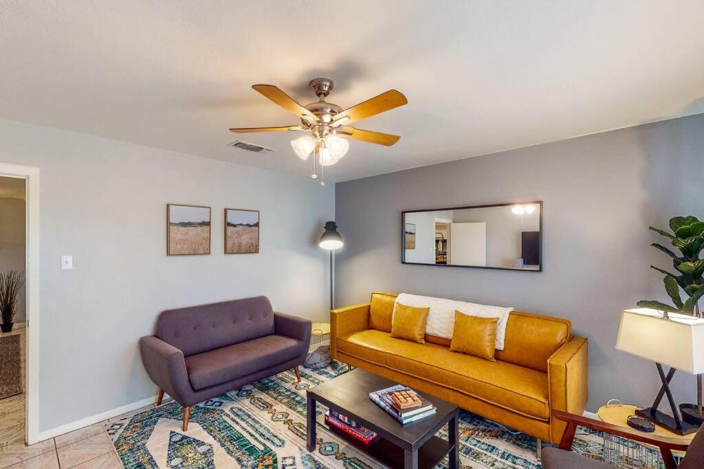 New Cozy Home 10 Min to Magnolia and Baylor photo 1