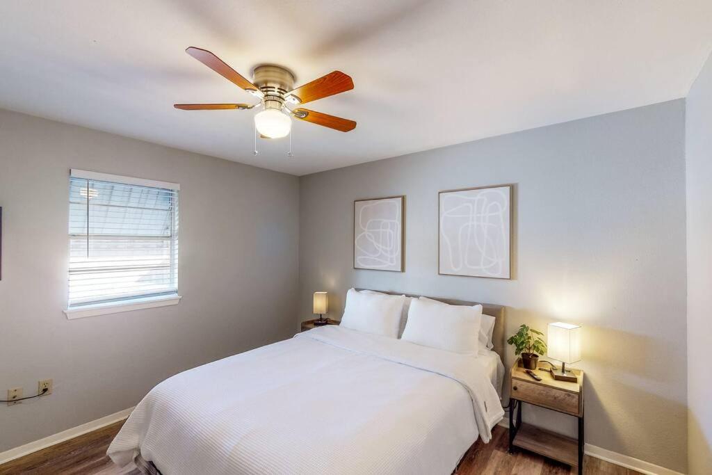 New Cozy Home 10 Min to Magnolia and Baylor photo 2