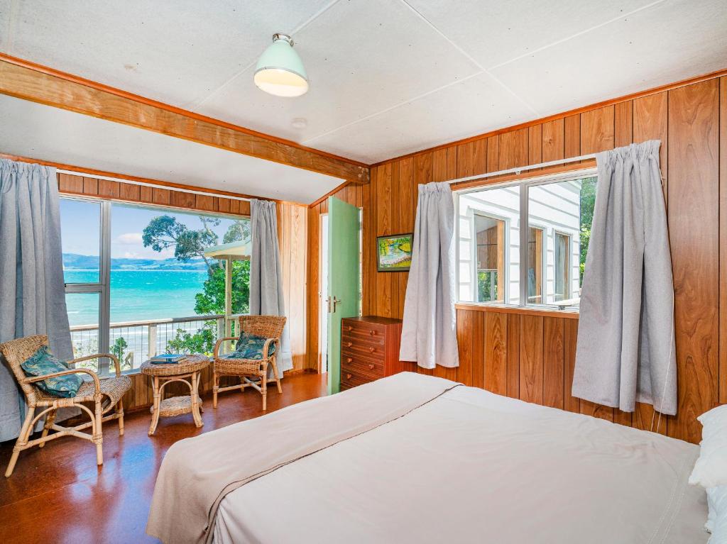 Waters Edge Cottage - Hahei Bach photo 1