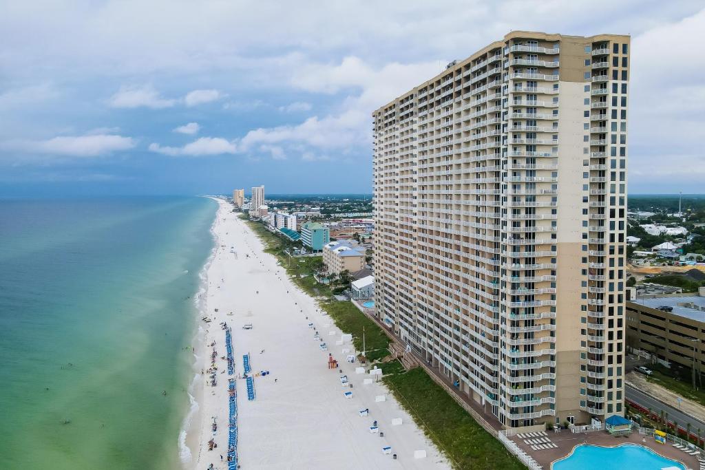 Tidewater Beach Resort photo 1