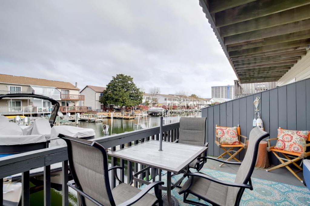 Remodeled Ocean City Getaway with Harbor Views!