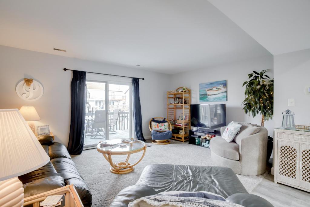 Remodeled Ocean City Getaway with Harbor Views! photo 2