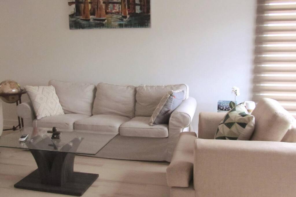 NEW Breathtaking Spacious and Luxury House photo 2