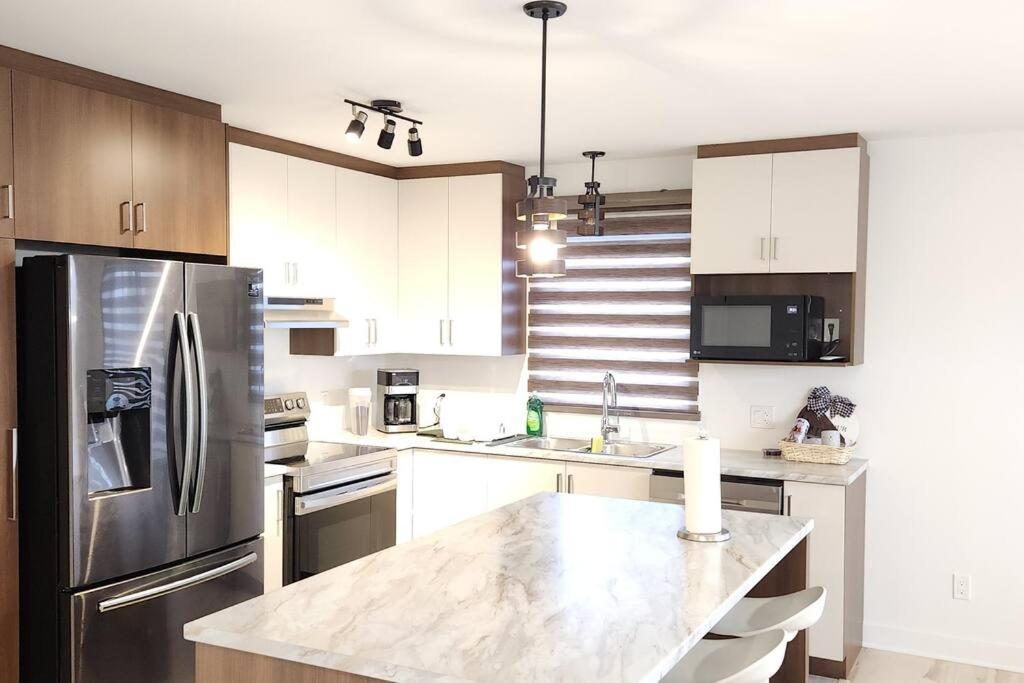 NEW Breathtaking Spacious and Luxury House photo 4