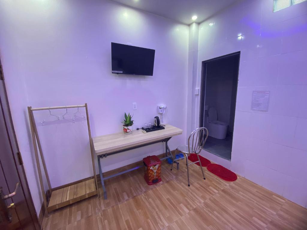 Trung Hiếu photo 1