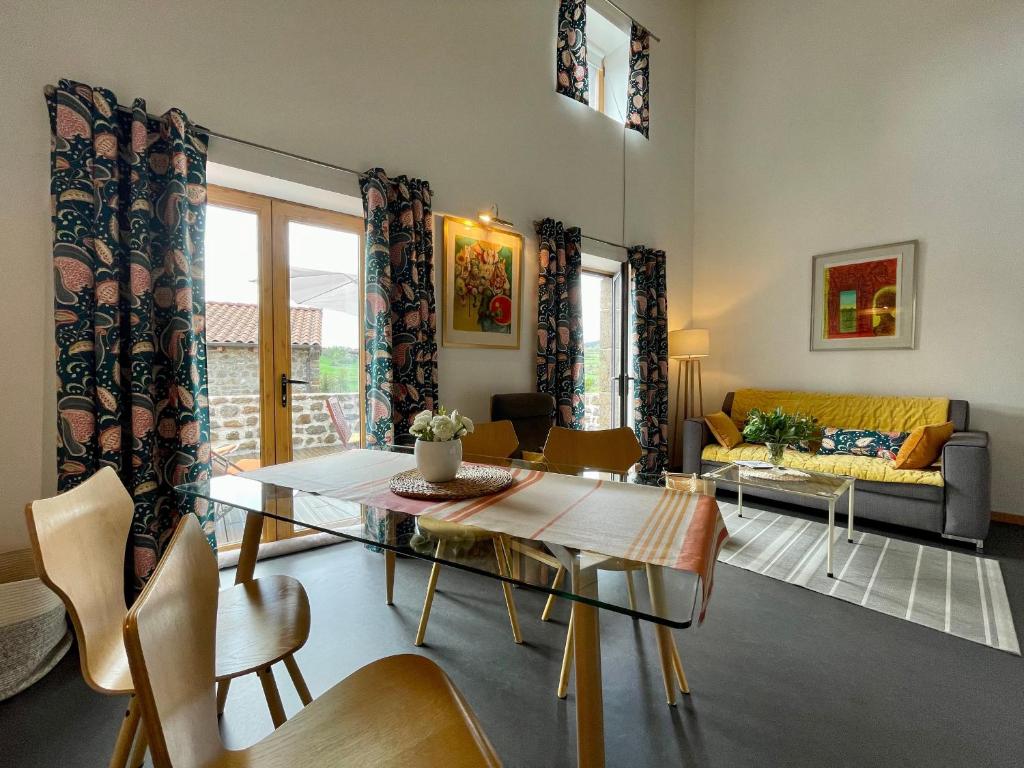 Gîte Polignac, 3 pièces, 4 personnes - FR-1-582-58 photo 1