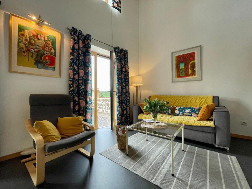 Gîte Polignac, 3 pièces, 4 personnes - FR-1-582-58 photo 3