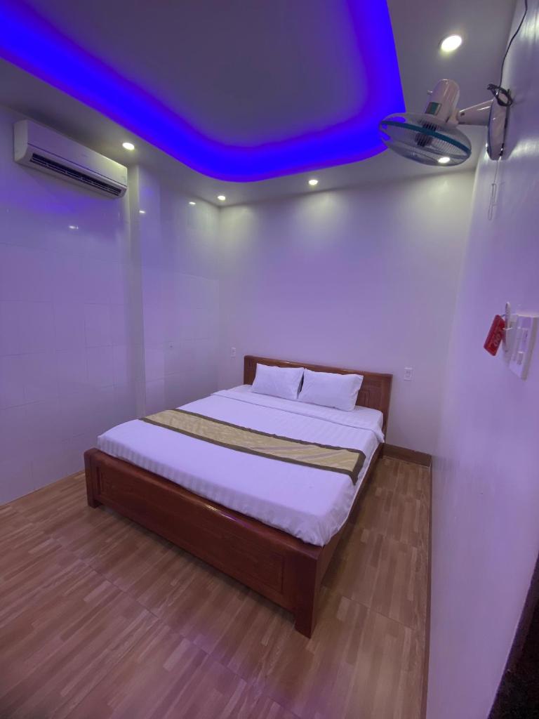 Khách sạn Trung Hiếu