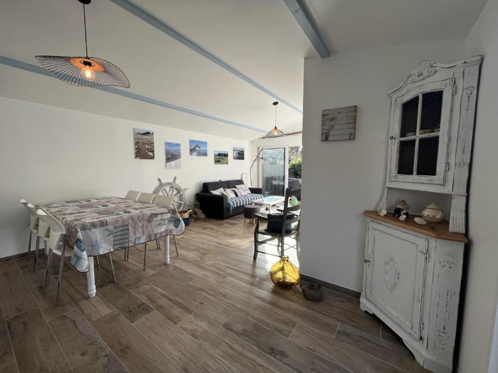 Maison Les Moutiers-en-Retz, 3 pièces, 6 personnes - FR-1-612-127 photo 2