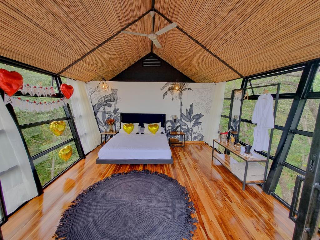 Tree House Glamping photo 2