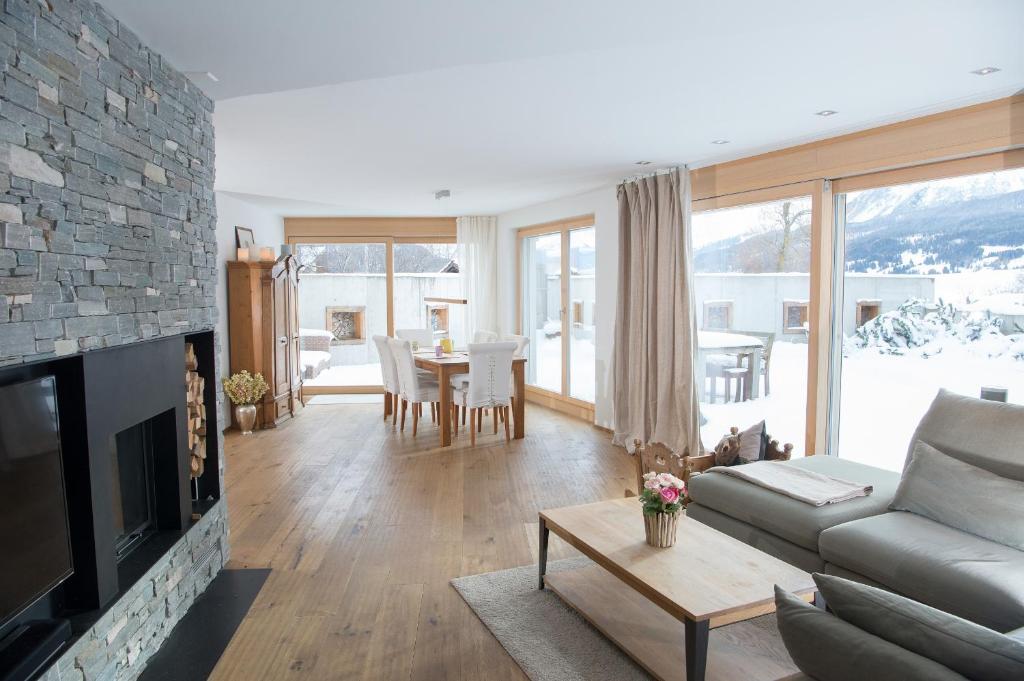 Valmala holiday flat for 5 people and a family dog with fenced garden photo 1