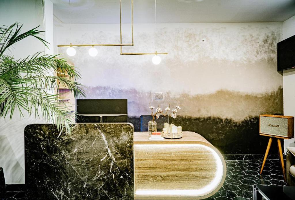 MinT Hotel - 22 Đỗ Quang Đẩu, Q1 - by Bay Luxury