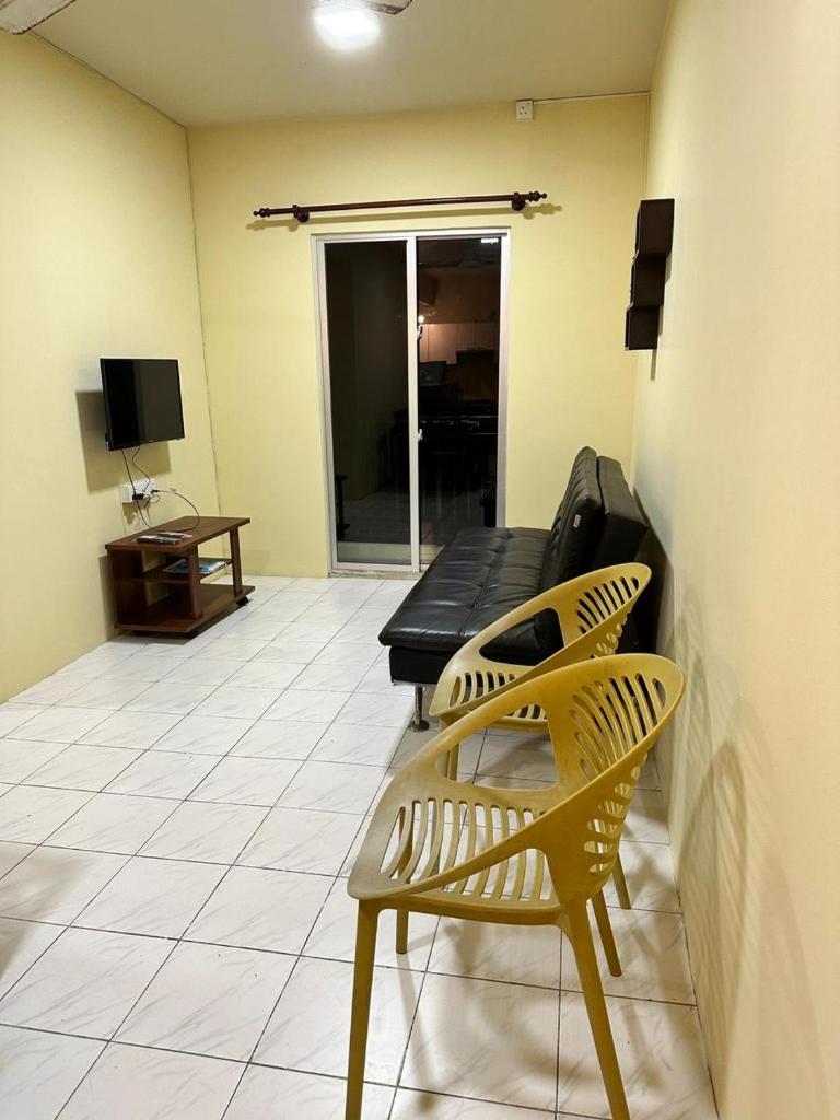 Latitude Holiday Apartment photo 4