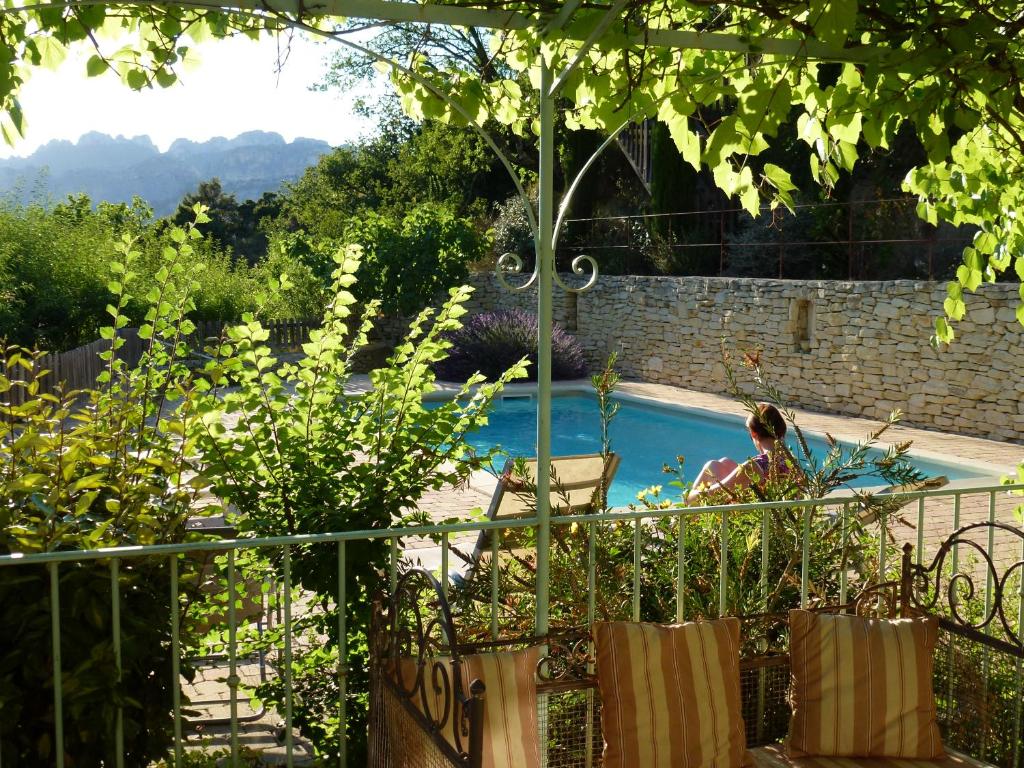 Les Dentelles photo 1