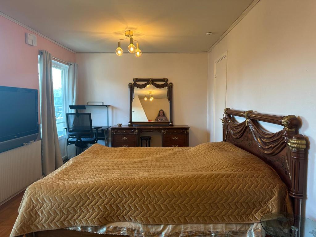 Stockholm City Room for digital Nomads Elegance & Comfort - Tryggt & Privat - Room3 photo 3