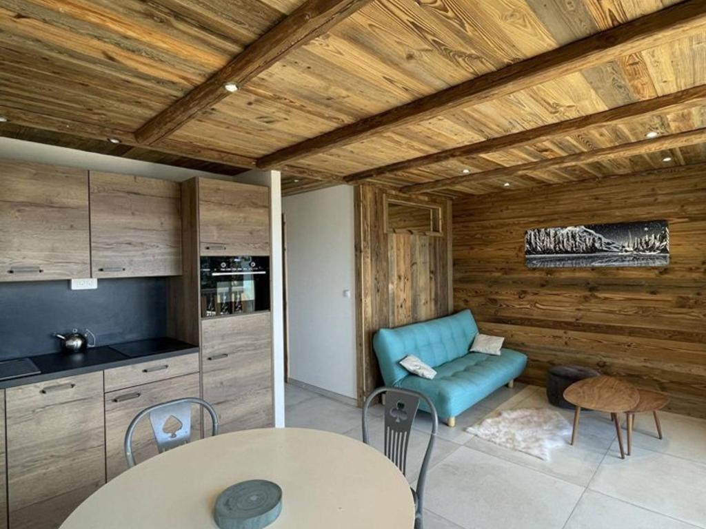 Appartement Huez, 1 pièce, 4 personnes - FR-1-405-227 photo 3