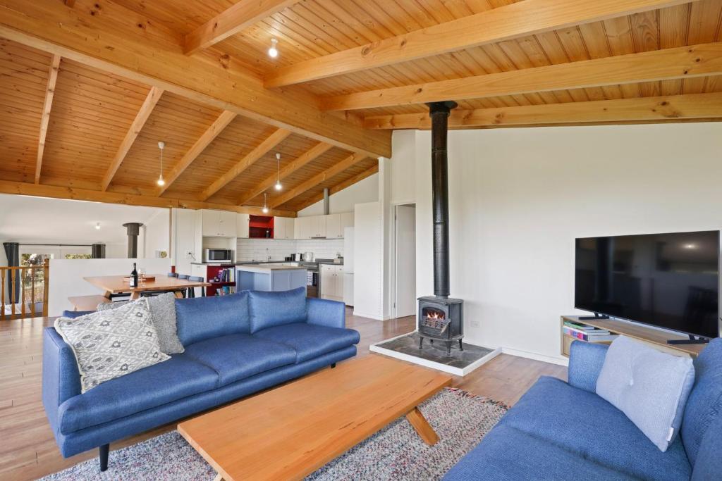 Mansfield Hideaway - Sleeps 10 photo 1