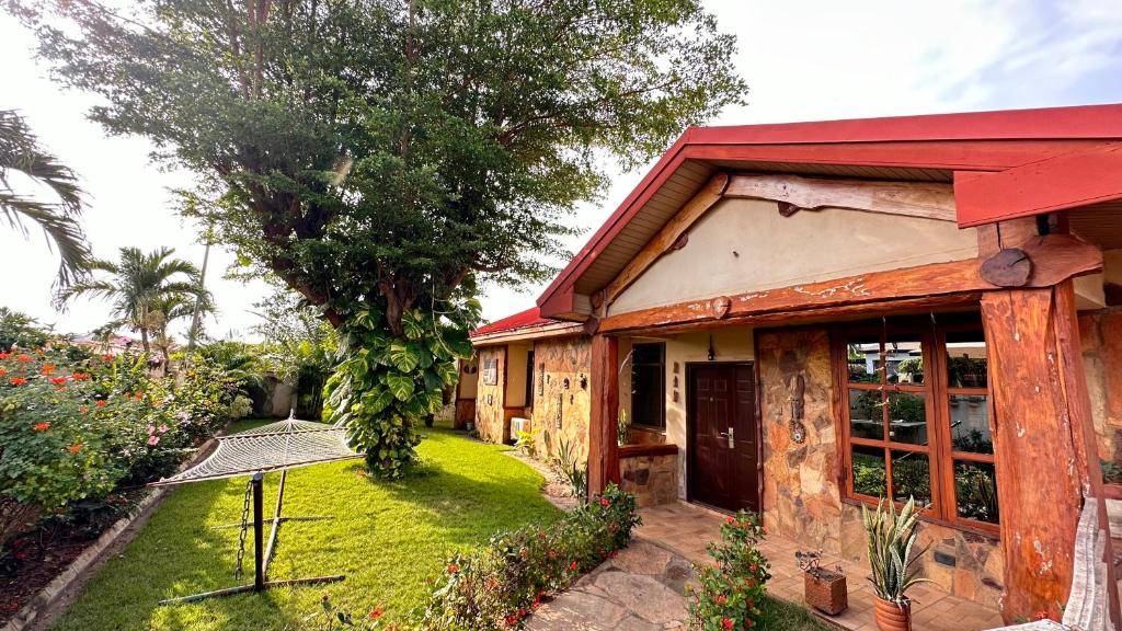 House with nice garden