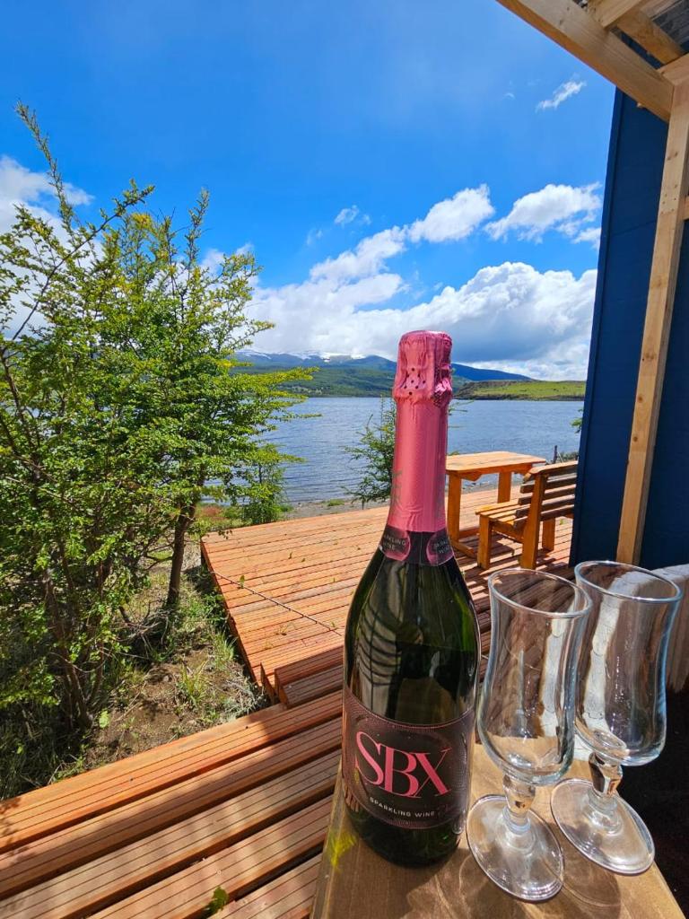 Hermosa cabaña con orilla de playa y tinaja en Lago Frío photo 3