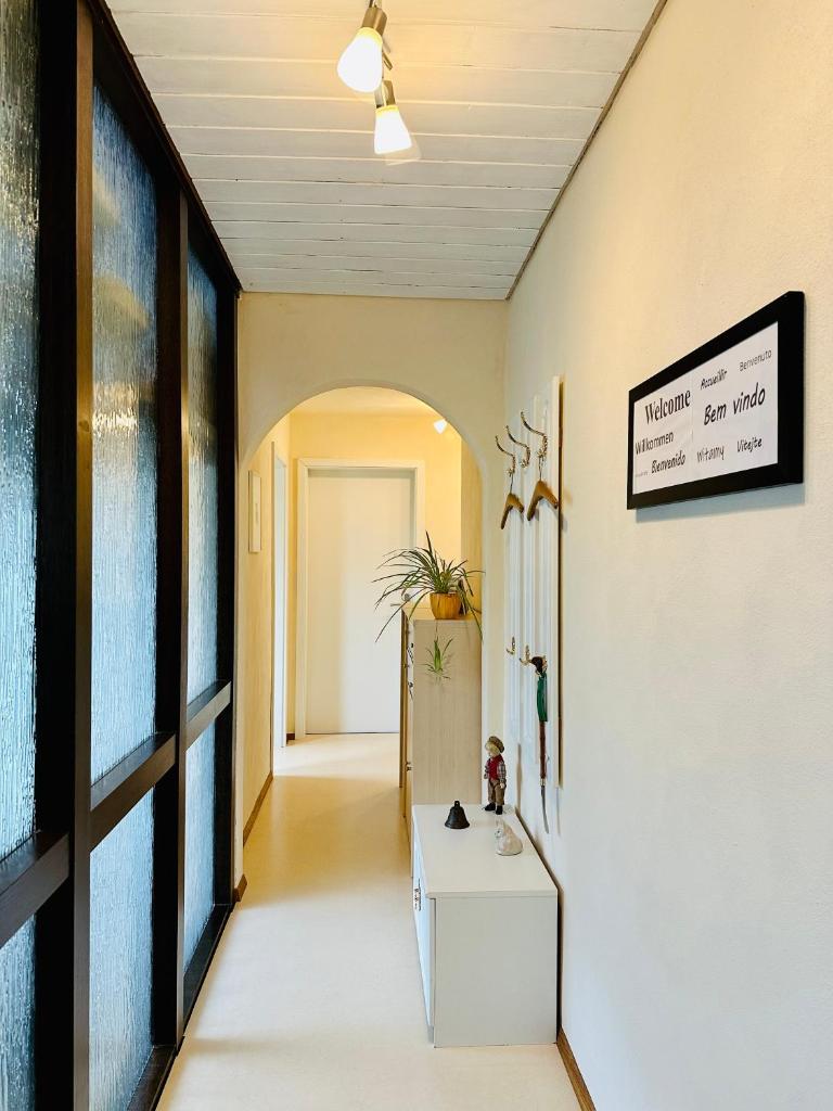 2,5-Zimmerwohnung mit Terrasse - KEINE Monteure photo 1
