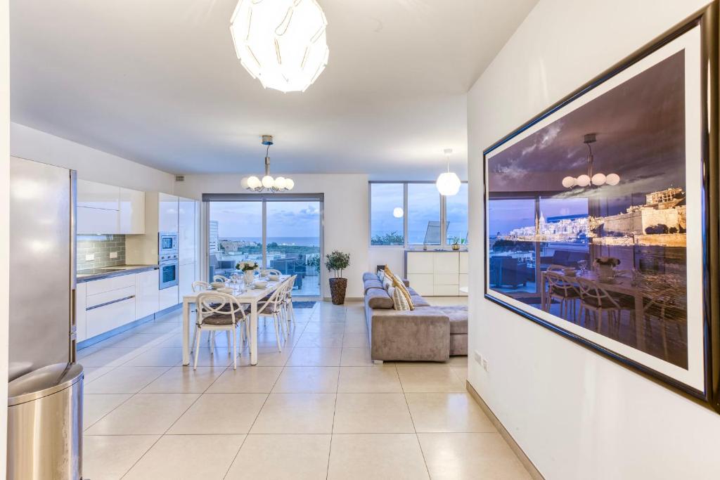 Pool Penthouse-Hosted by Sweetstay photo 4