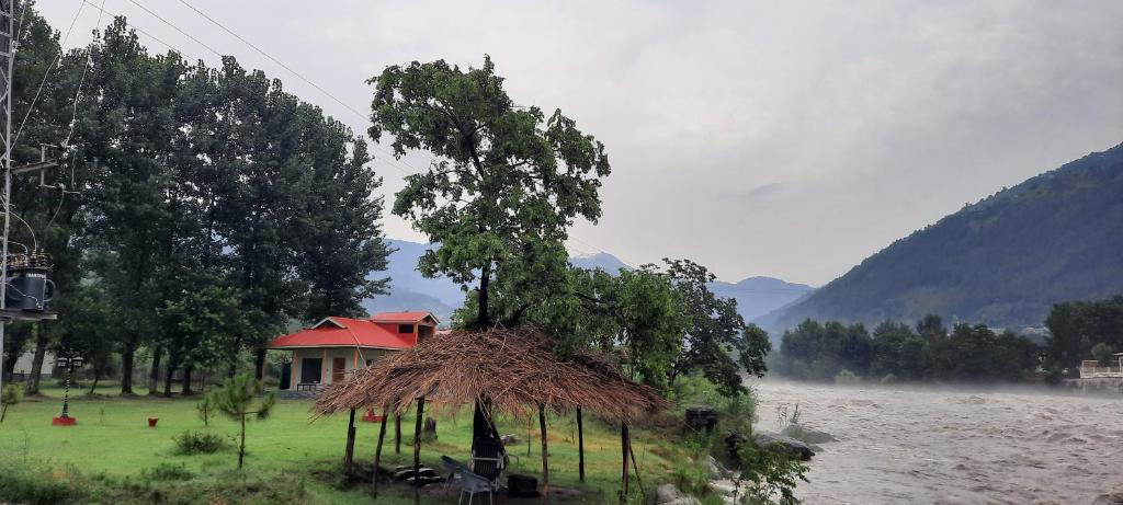 Cottage Whispering Woodlands Country Club Balakot photo 2